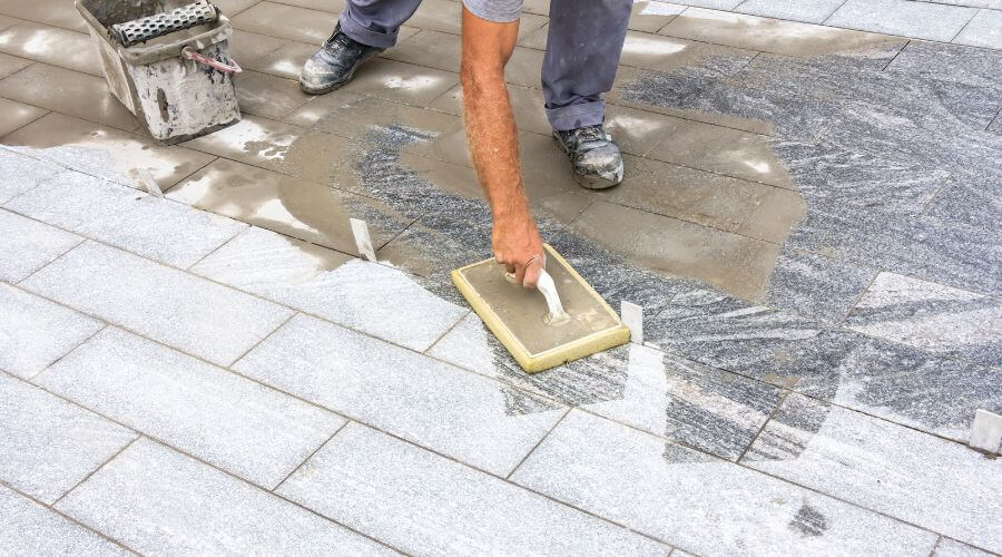Professional gutter cleaning in Buffalo Center, IA